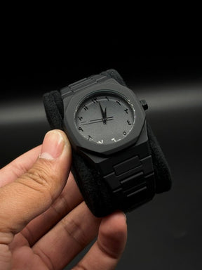 Black Aura Quartz Analog Watch