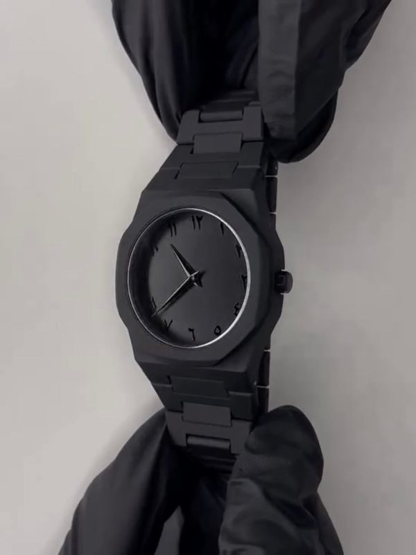 Black Aura Quartz Analog Watch